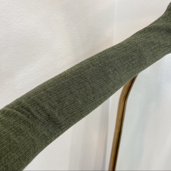 LAST • The Adriana Twisted Detail Long Sleeve Dress - Picture 5 of 7